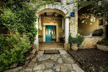 2-Bedroom Villa in Umag with Saltwater Pool