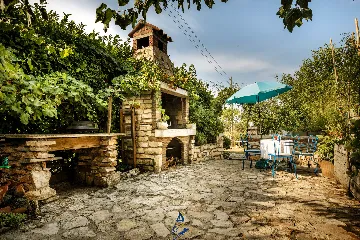 2-Bedroom Villa in Umag with Saltwater Pool