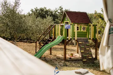 2-Bedroom Villa in Umag with Saltwater Pool