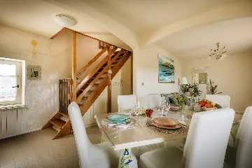 2-Bedroom Villa in Umag with Saltwater Pool