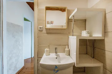 2-Bedroom Villa in Umag with Saltwater Pool