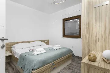 3-Bedroom Apartment with Pool and Garden in Meduliin