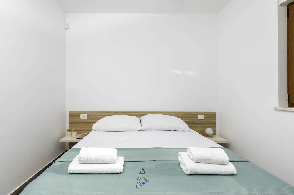 3-Bedroom Apartment with Pool and Garden in Meduliin