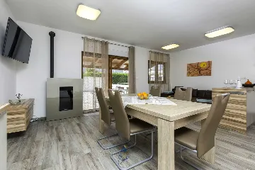 3-Bedroom Apartment with Pool and Garden in Meduliin