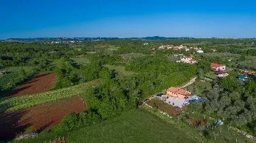 3-Bedroom Villa with Private Pool and Jacuzzi in Umag