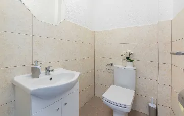 3-Bedroom Villa with Private Pool and Jacuzzi in Umag