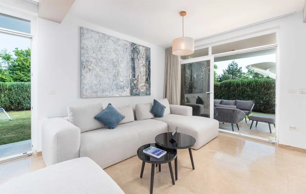 Villa in Žminj with Heated Indoor & Outdoor Pool