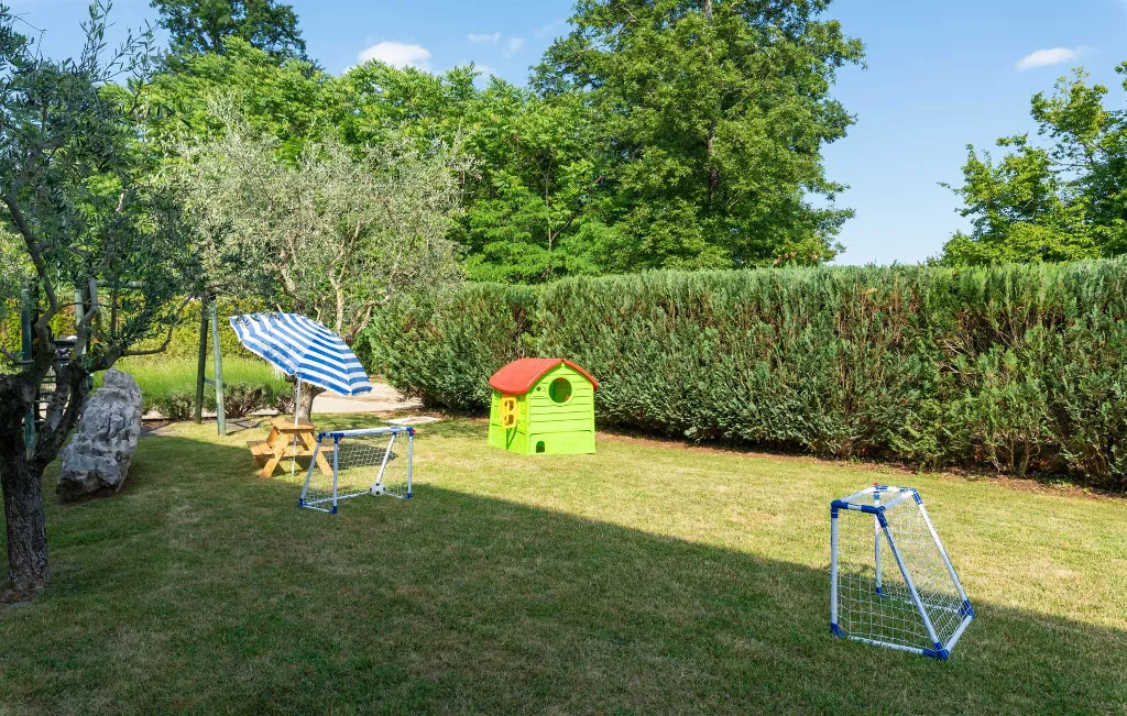 Villa in Žminj with Heated Indoor & Outdoor Pool