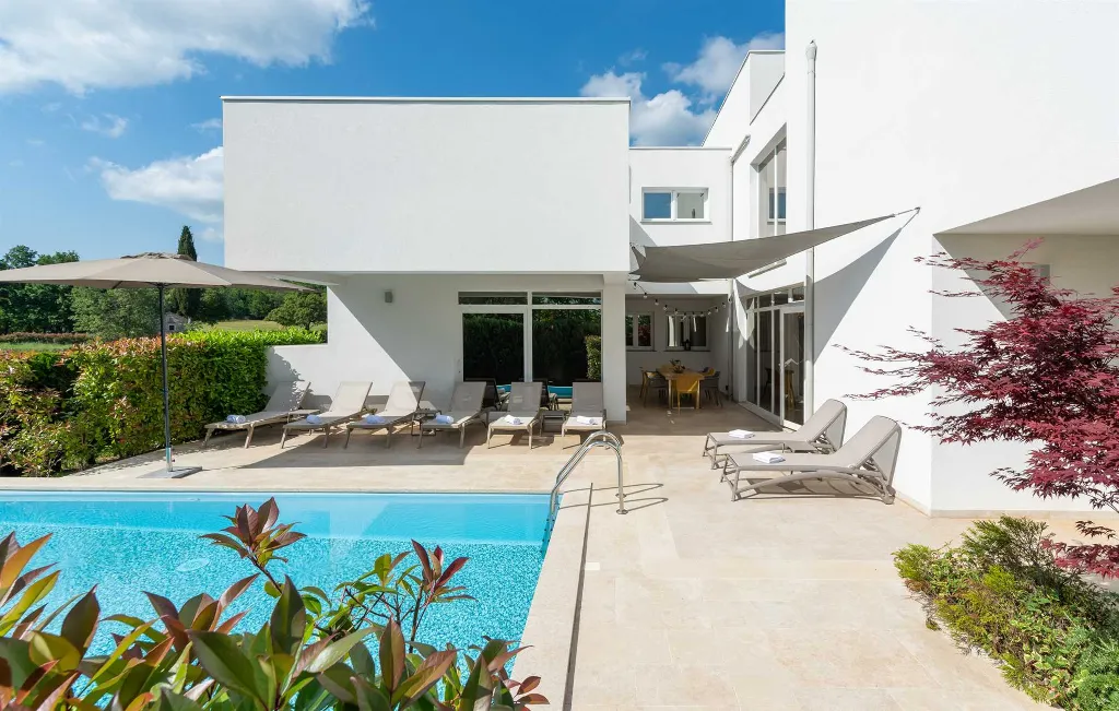 Villa in Žminj with Heated Indoor & Outdoor Pool