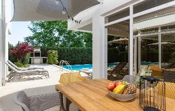 Villa in Žminj with Heated Indoor & Outdoor Pool