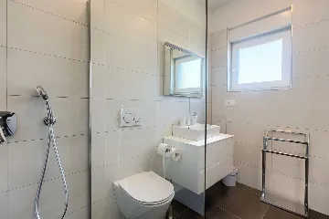 4-Bedroom Villa with Private Pool for 8 in Pula