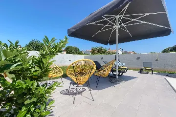 4-Bedroom Villa with Private Pool for 8 in Pula