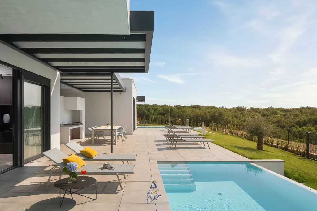 6-Bedroom Villa in Bale for Up to 12 Guests