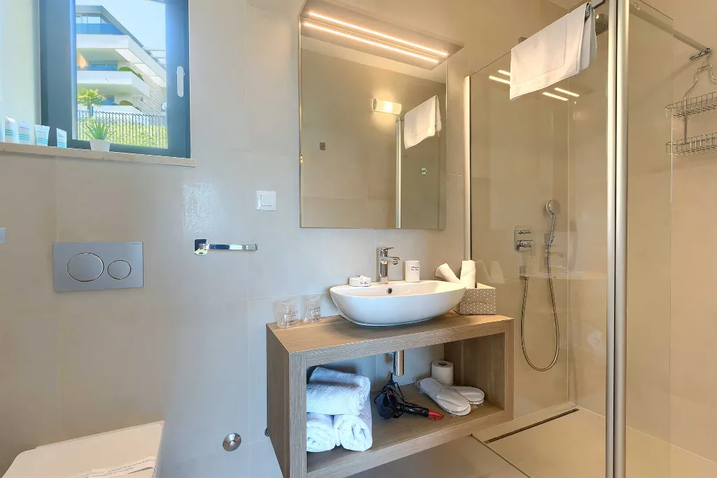 3-Bedroom Villa with Heated Pool in Ičići