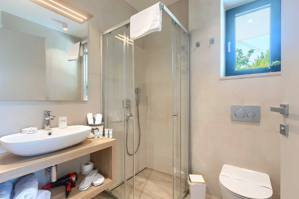 3-Bedroom Villa with Heated Pool in Ičići