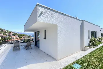 3-Bedroom Villa with Heated Pool in Ičići