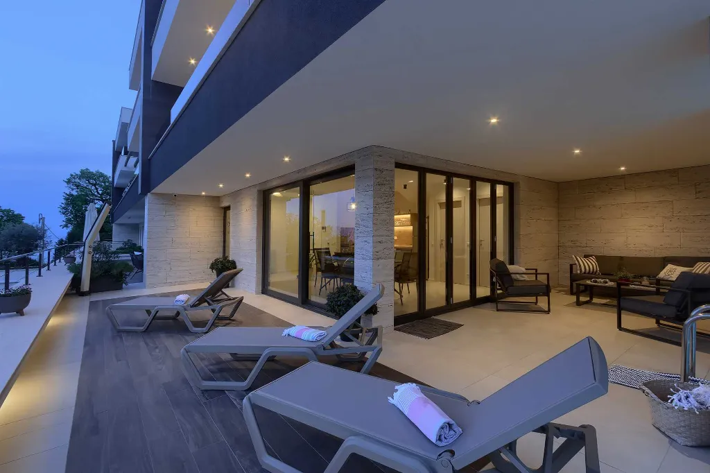 3-Bedroom Villa with Heated Pool in Ičići
