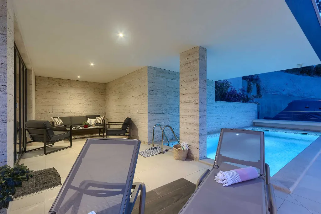 3-Bedroom Villa with Heated Pool in Ičići