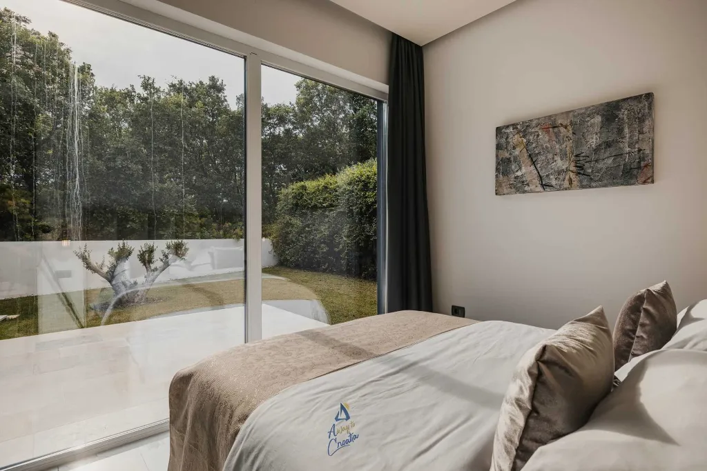 Private Pool Villa for 6 in Valica