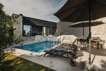 Private Pool Villa for 6 in Valica