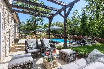 Villa in Muntrilj with Private Swimming Pool