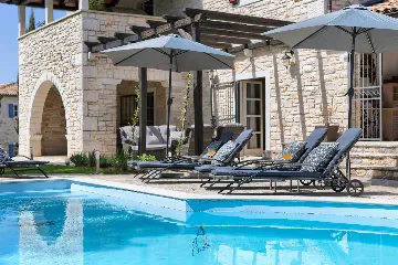 Villa in Muntrilj with Private Swimming Pool