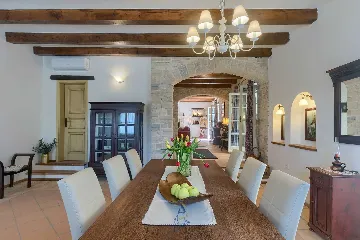 Villa in Muntrilj with Private Swimming Pool