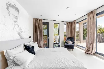 Vabriga 4-Bedroom Villa with Heated Pool & Jacuzzi