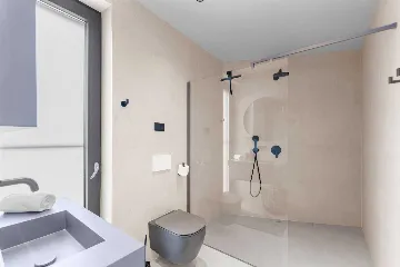 Vabriga 4-Bedroom Villa with Heated Pool & Jacuzzi