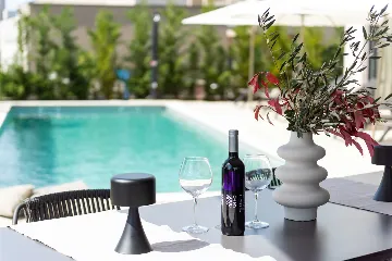 Vabriga 4-Bedroom Villa with Heated Pool & Jacuzzi