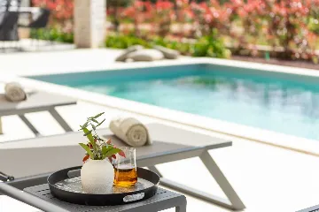 Vabriga 4-Bedroom Villa with Heated Pool & Jacuzzi