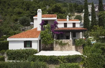 Baška Voda 5-Bedroom Villa with Private Pool