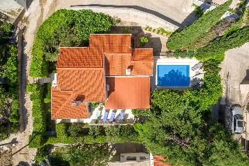 Baška Voda 5-Bedroom Villa with Private Pool