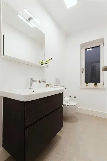 4-Bedroom Villa in Zagvozd for 8 Guests