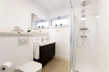 4-Bedroom Villa in Zagvozd for 8 Guests