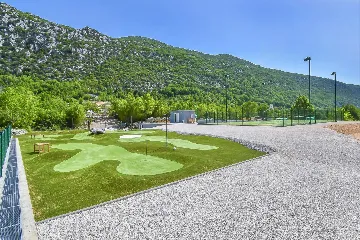 4-Bedroom Villa in Zagvozd for 8 Guests