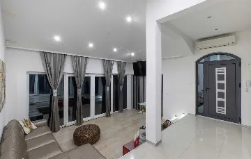 4-Bedroom Villa in Rogoznica with Seasonal Heated Pool