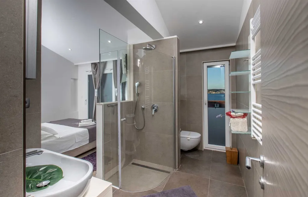 4-Bedroom Villa in Rogoznica with Seasonal Heated Pool