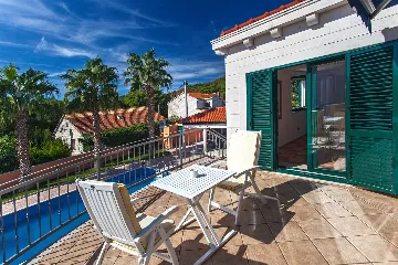 3-Bedroom Villa with Private Pool in Sumartin