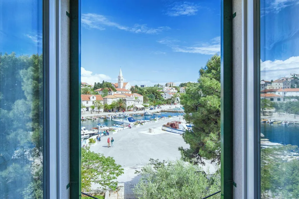 3-Bedroom Villa for 6 in Sumartin