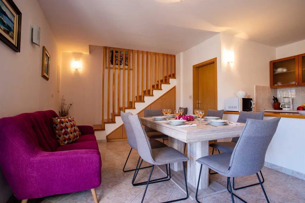 3-Bedroom Villa for 6 in Sumartin
