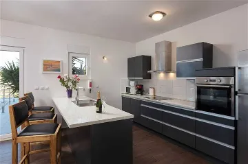 Podstrana Villa for 9 Guests with Heated Pool