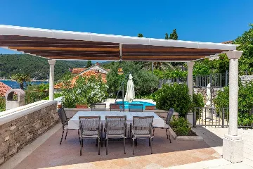 Villa in Sumartin with Heated Pool for 10 Guests