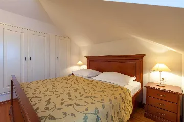 Villa in Sumartin with Heated Pool for 10 Guests