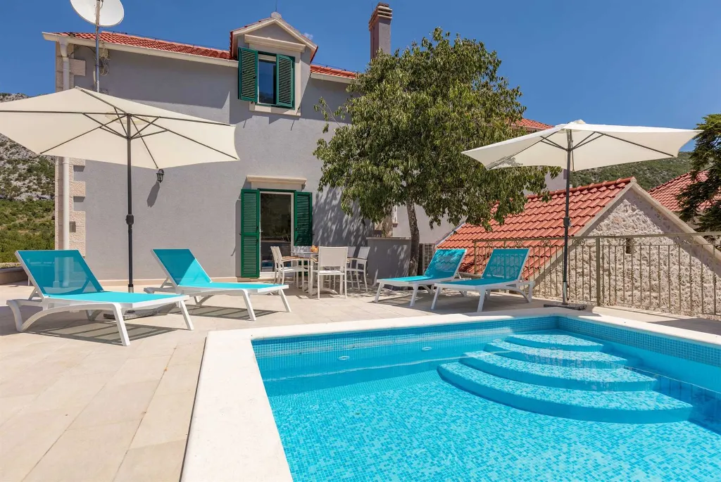 4-Bedroom Villa in Župa with Heated Pool