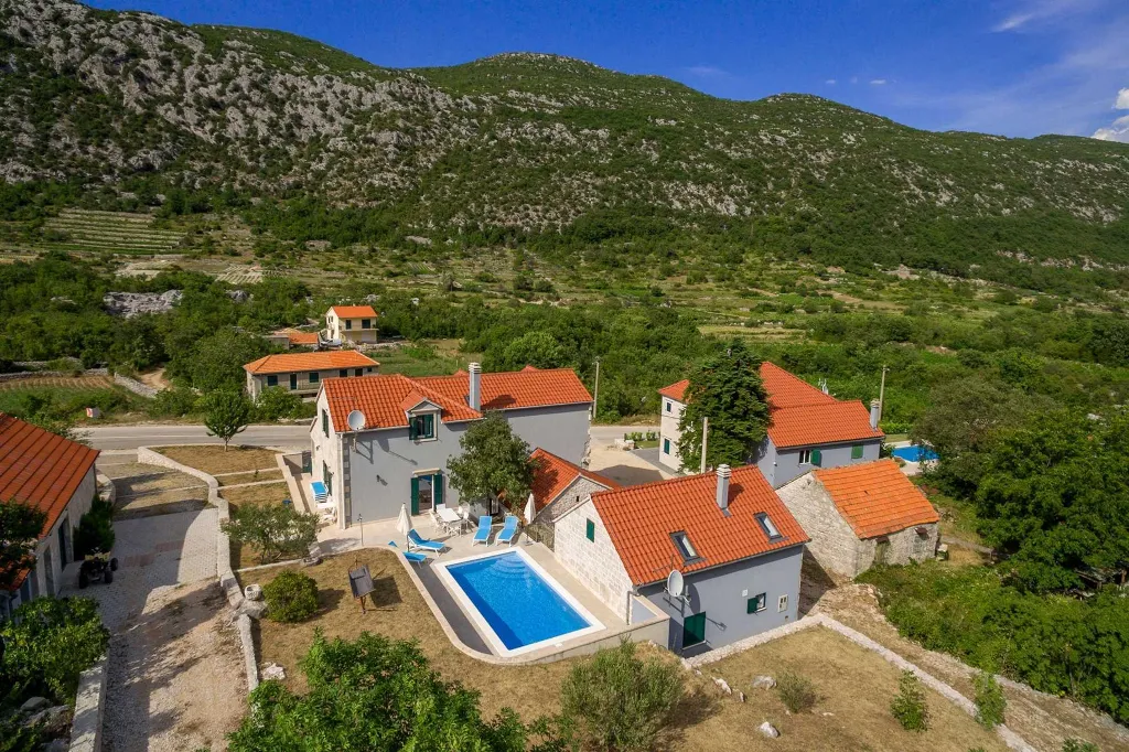 4-Bedroom Villa in Župa with Heated Pool