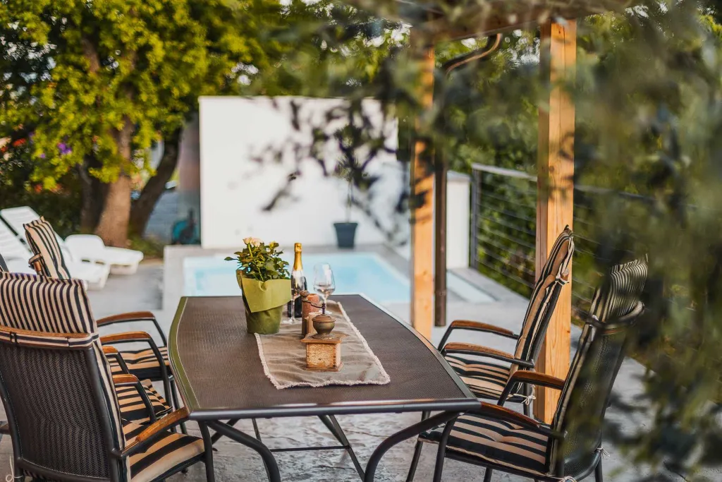 2-Bedroom Villa with Private Pool in Umag