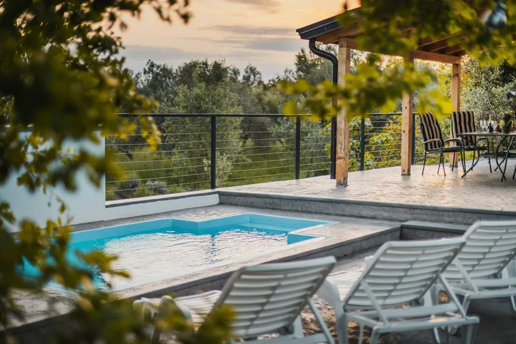 2-Bedroom Villa with Private Pool in Umag