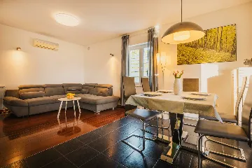 2-Bedroom Villa with Private Pool in Umag