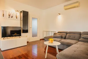 2-Bedroom Villa with Private Pool in Umag